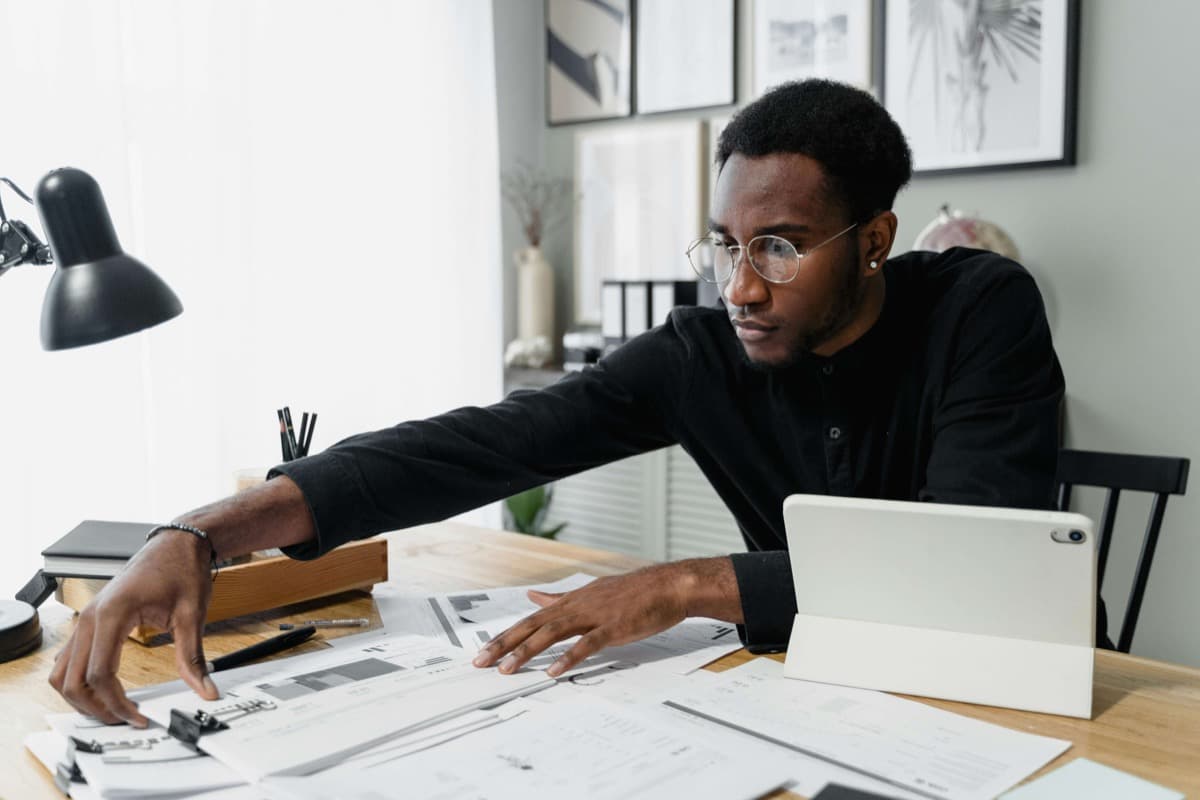 How Wally finds invoices and emails in seconds